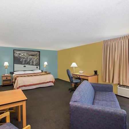 Super 8 By Wyndham Clarinda Motel Екстериор снимка